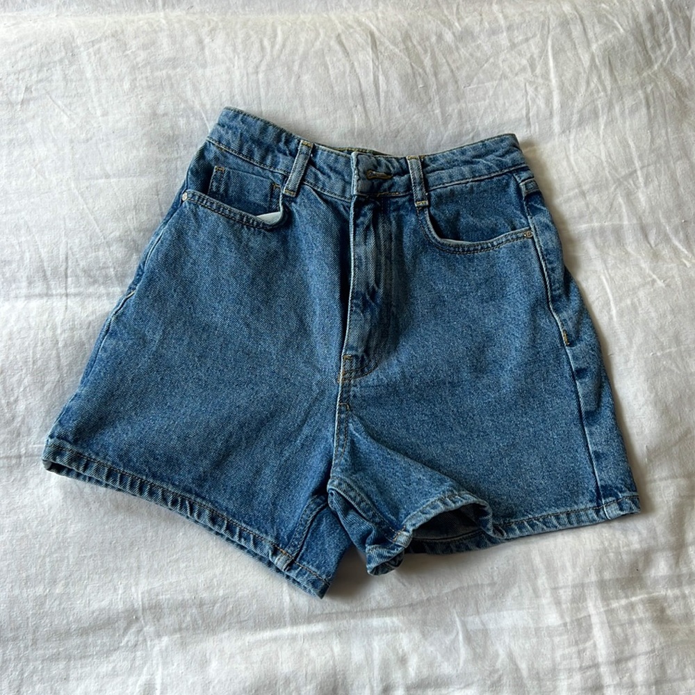 COPY - Zara high rise mom shorts mid blue